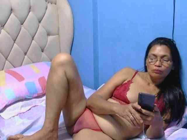 hOtGranny4u webcam