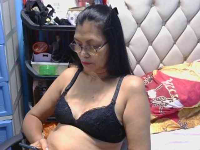hOtGranny4u webcam
