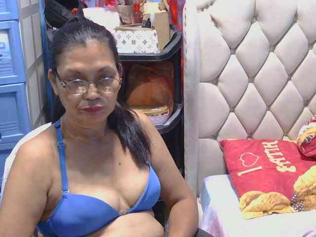 hOtGranny4u webcam