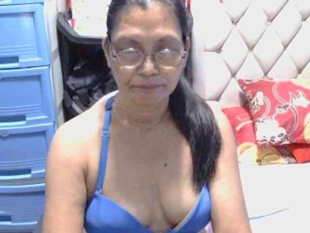 chatting live HOtGranny4u