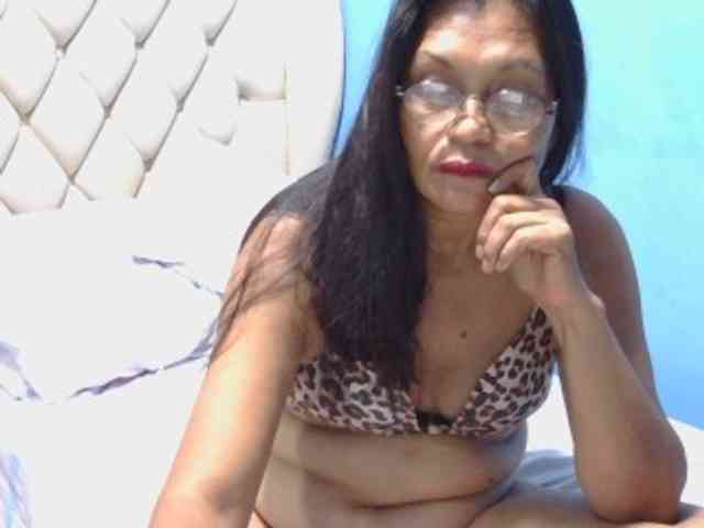 hOtGranny4u webcam