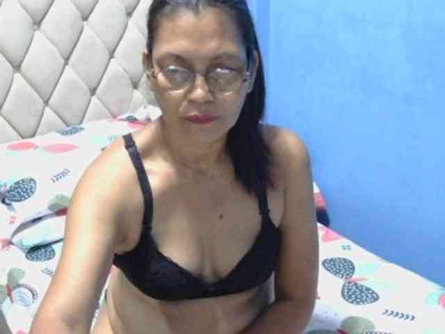 hOtGranny4u hOtGranny4u