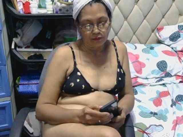 hOtGranny4u hOtGranny4u