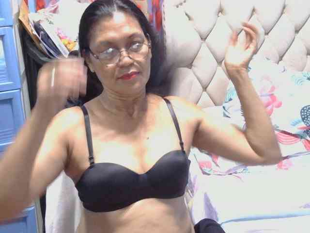 hOtGranny4u webcam