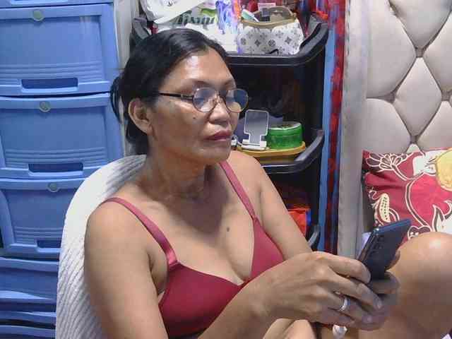 hOtGranny4u