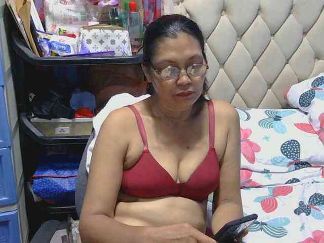 hOtGranny4u hOtGranny4u