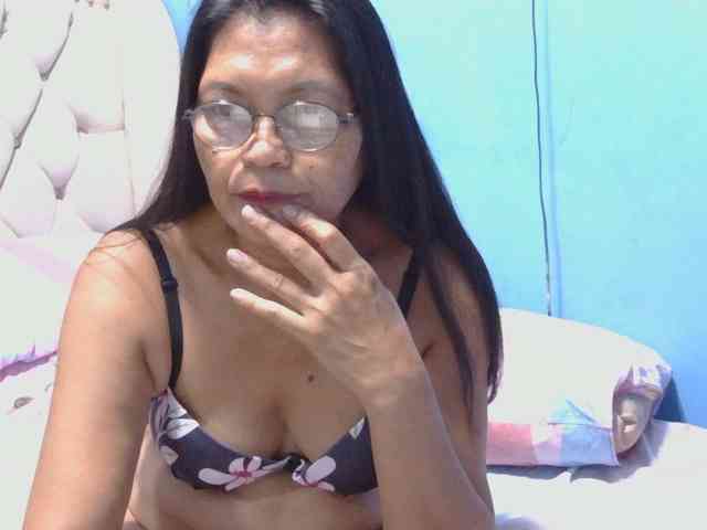 hOtGranny4u webcam
