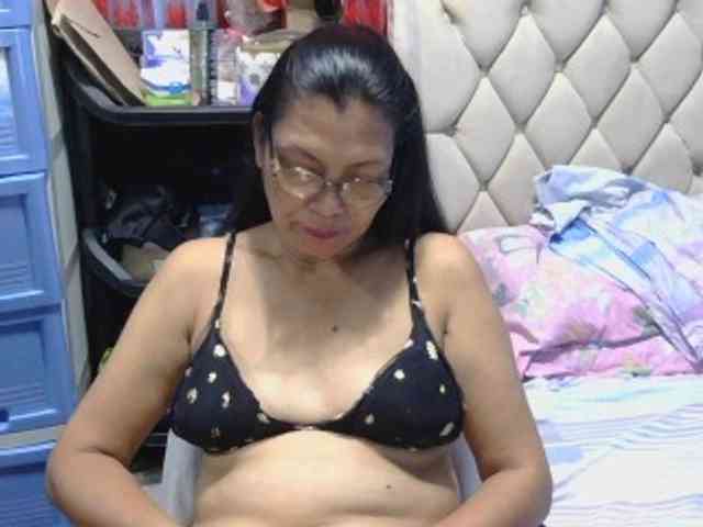 hOtGranny4u webcam