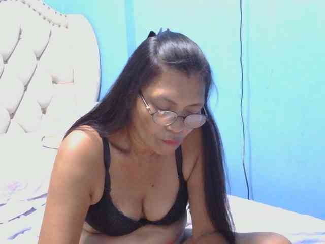 hOtGranny4u webcam
