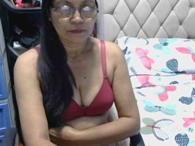 hOtGranny4u hOtGranny4u