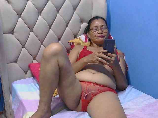 hOtGranny4u