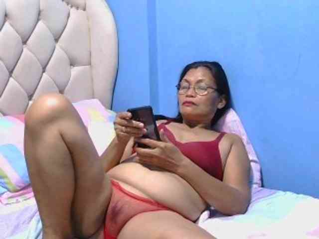 hOtGranny4u webcam