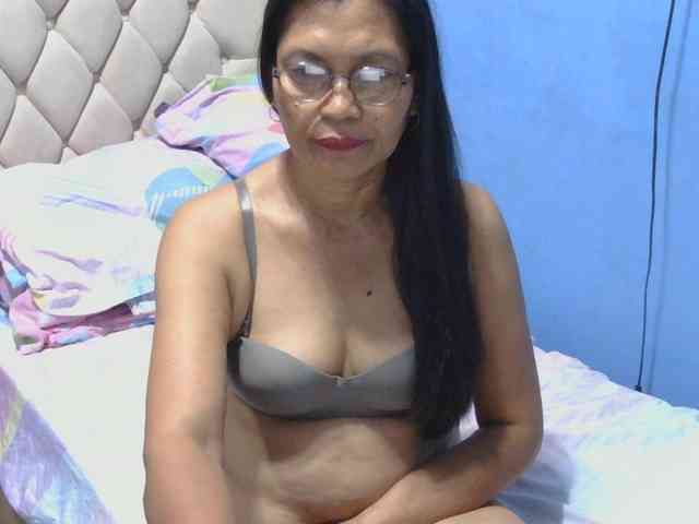 hOtGranny4u hOtGranny4u