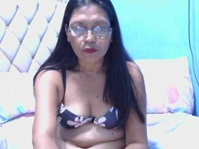 hOtGranny4u webcam