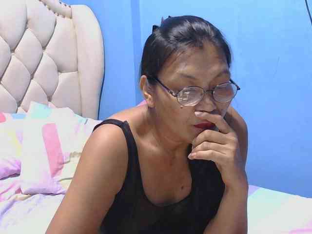 hOtGranny4u webcam