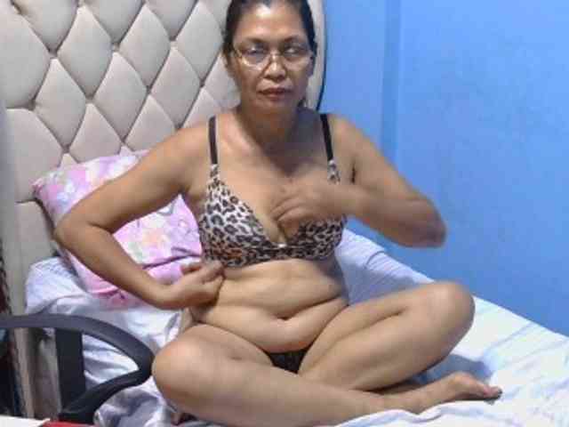 hOtGranny4u webcam