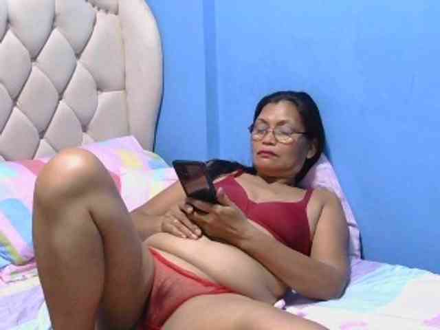 hOtGranny4u webcam