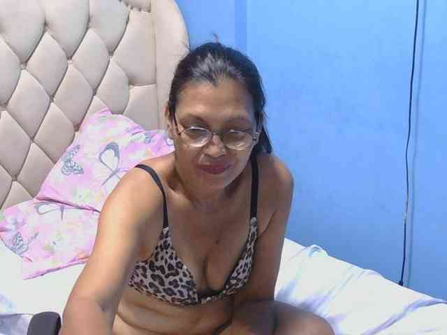hOtGranny4u webcam