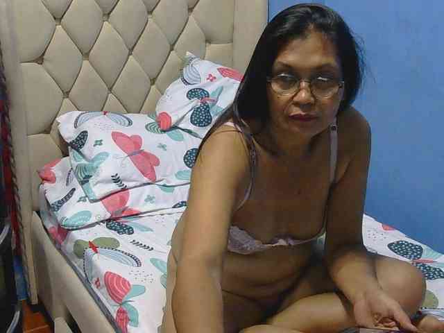 hOtGranny4u hOtGranny4u