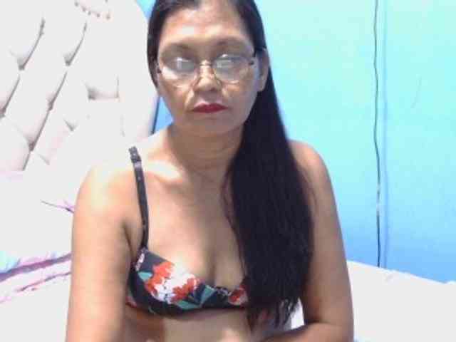 hOtGranny4u webcam