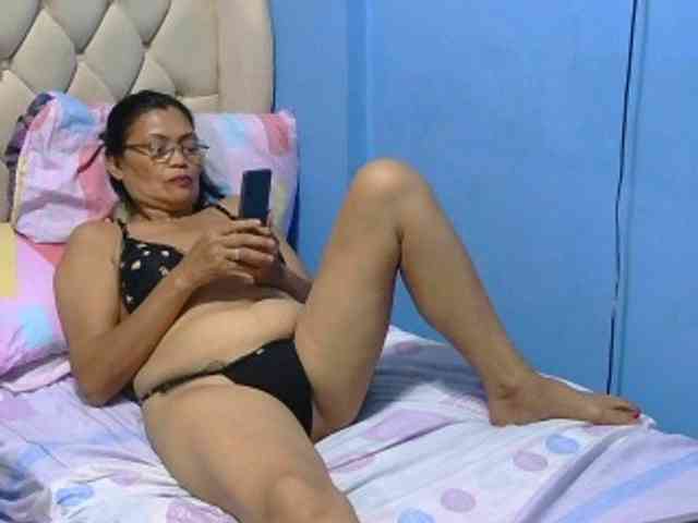 hOtGranny4u webcam