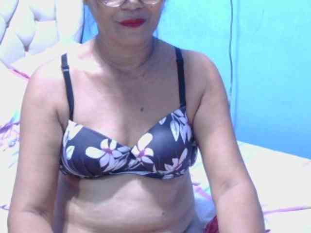 hOtGranny4u webcam