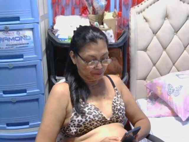 hOtGranny4u webcam