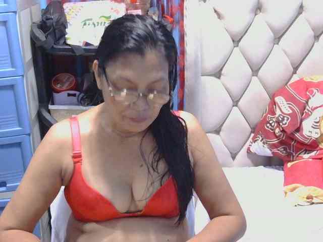 hOtGranny4u webcam