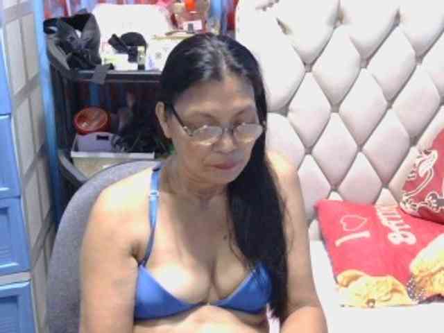 hOtGranny4u webcam