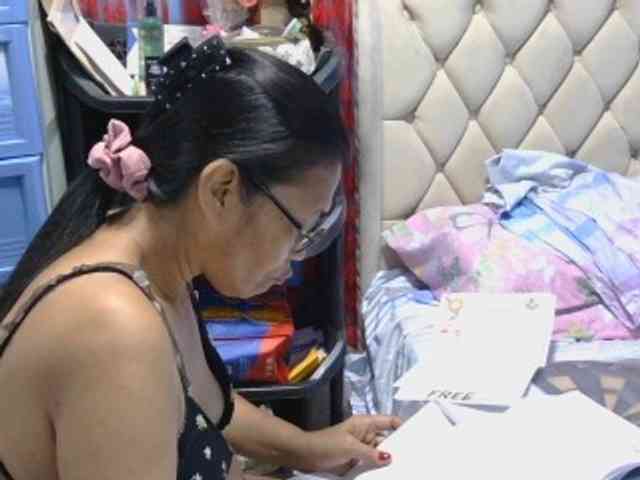 hOtGranny4u hOtGranny4u