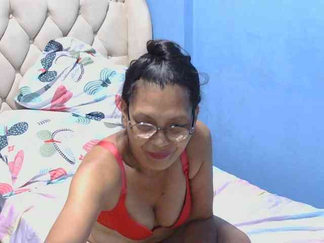 hOtGranny4u webcam
