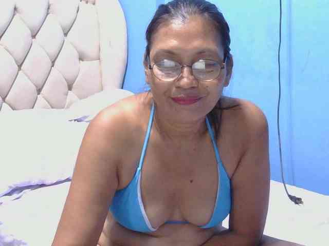 hOtGranny4u webcam