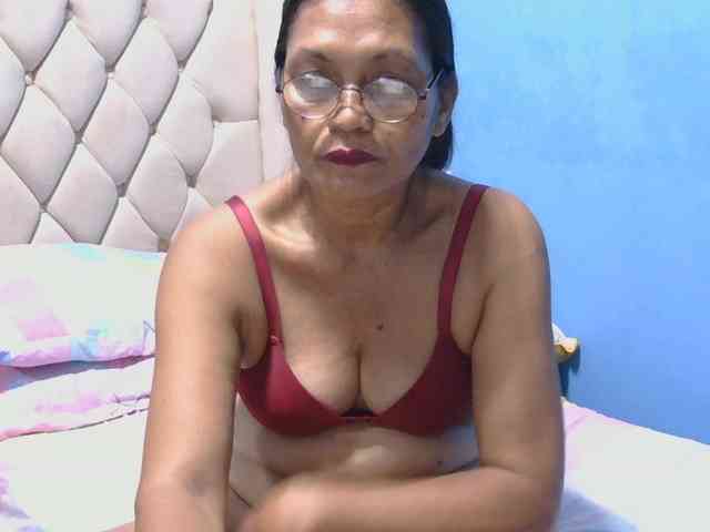 hOtGranny4u webcam