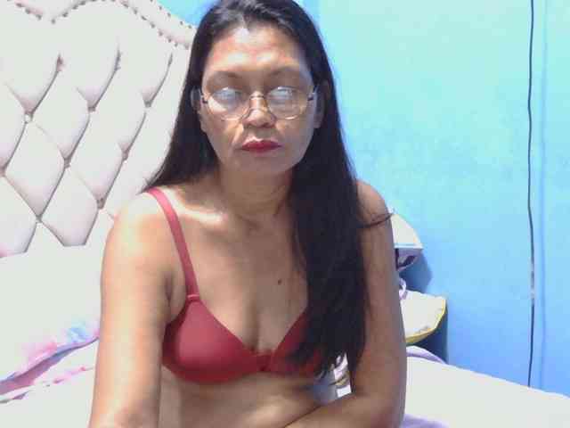 hOtGranny4u webcam
