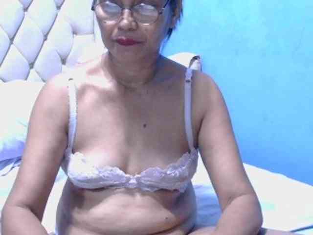 hOtGranny4u webcam