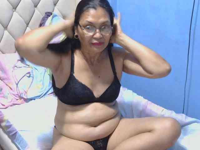 hOtGranny4u webcam