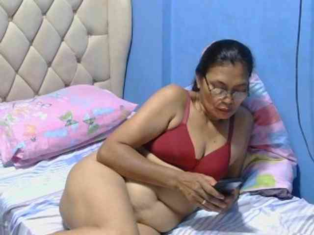 hOtGranny4u webcam