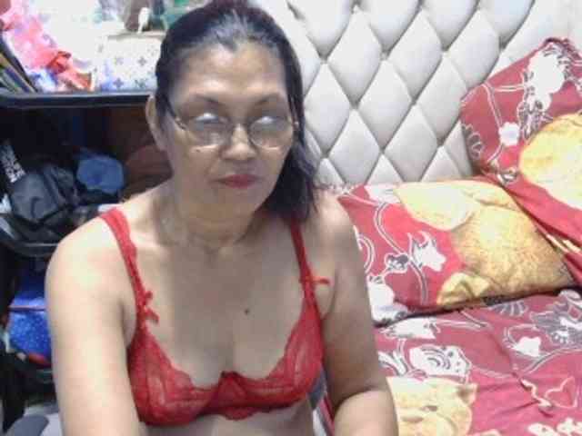 hOtGranny4u hOtGranny4u