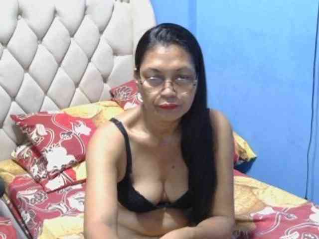 hOtGranny4u hOtGranny4u