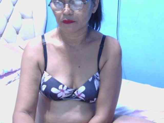 hOtGranny4u webcam