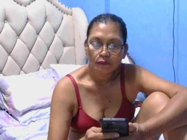hOtGranny4u webcam