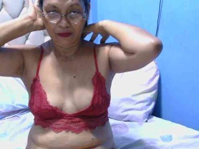 hOtGranny4u webcam