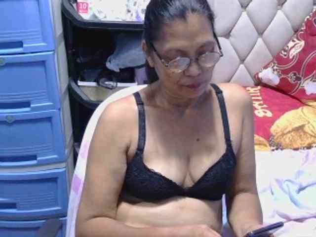 hOtGranny4u