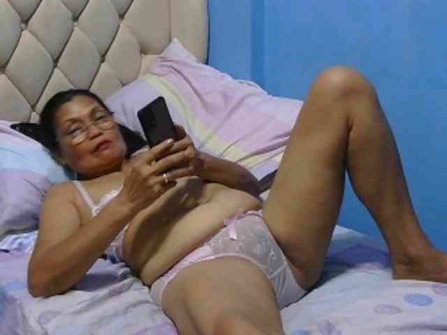 hOtGranny4u