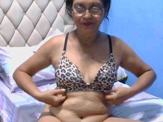 hOtGranny4u webcam
