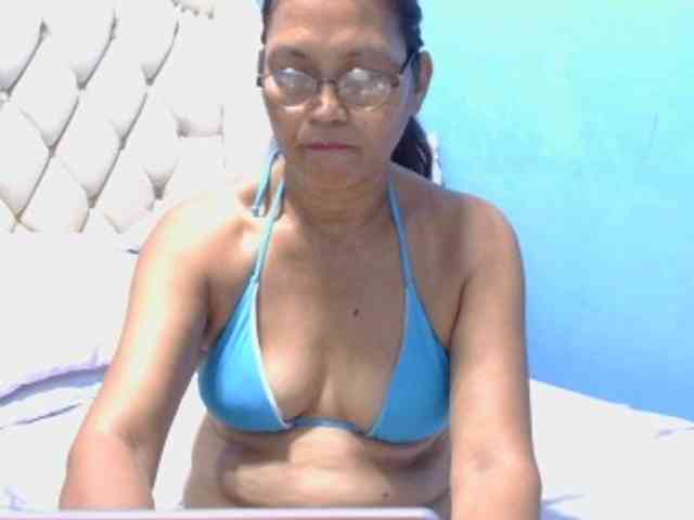 hOtGranny4u webcam
