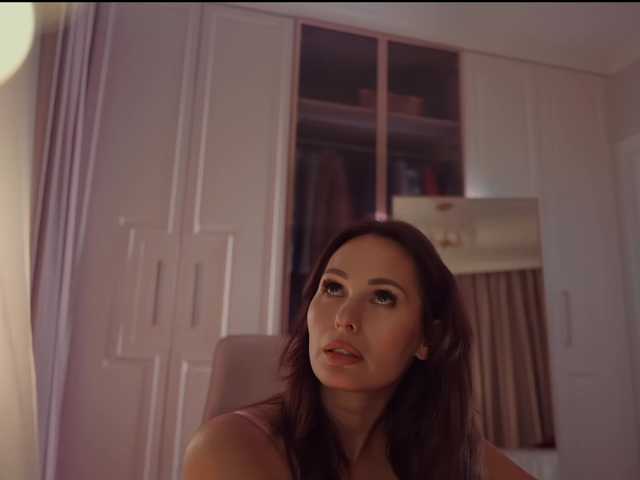 MilaDYstarlig's BongaCams show and profile