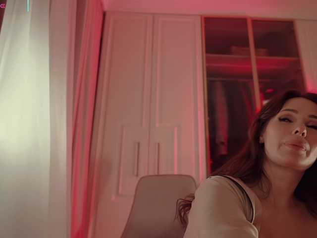 Watch sweet performer MilaDYstarlig MilaDYstarlig from BongaCams