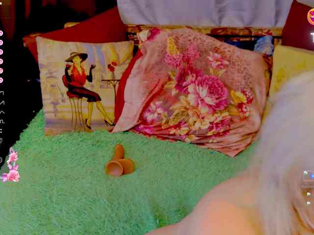 stiphlermom Live Webcam on BongaCams