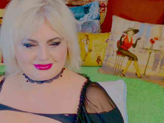 stiphlermom Live Webcam on BongaCams